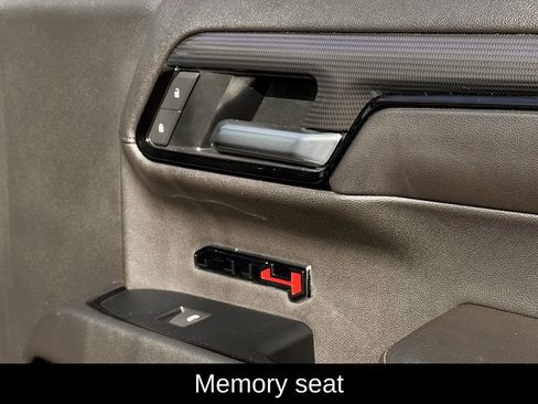 Used 2022 GMC Sierra 1500 AT4 w/ AT4 Premium Package image 33