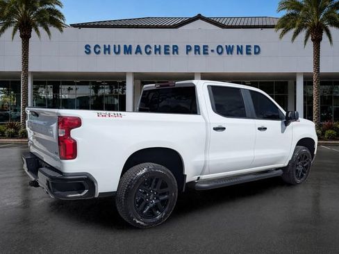 Used 2025 Chevrolet Silverado 1500 LT Trail Boss w/ LT Trail Boss Premium Package AWD/4WD image 7
