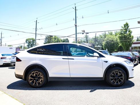 Used 2022 Tesla Model X AWD/4WD image 4