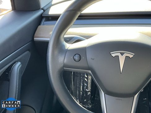 Used 2018 Tesla Model 3 Performance image 38