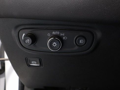 Used 2022 GMC Terrain AT4 w/ Infotainment Package II AWD/4WD image 27