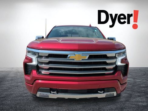 Certified 2025 Chevrolet Silverado 1500 High Country w/ High Country Premium Package AWD/4WD image 9