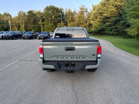 Used 2023 Toyota Tacoma TRD Sport w/ Black Out Package (TMS) AWD/4WD image 4
