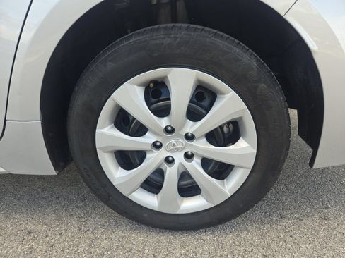 Certified 2025 Toyota Corolla LE FWD image 20