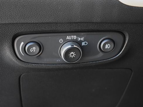Used 2021 Buick Encore GX Select image 24