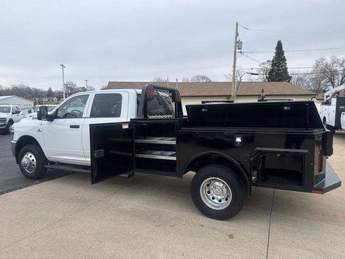 New 2026 RAM 3500 Tradesman w/ Chrome Appearance Group image 2