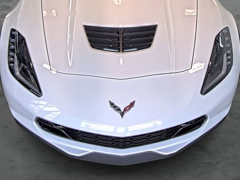 Used 2017 Chevrolet Corvette Z06 image 16