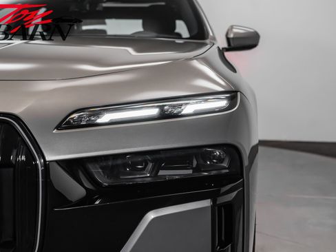 Used 2024 BMW 760i xDrive 760i xDrive w/ Executive Package image 11