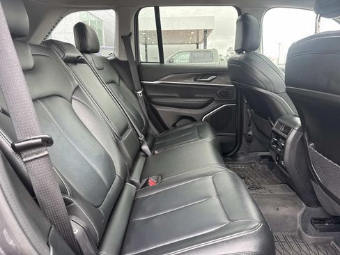 Used 2022 Jeep Grand Cherokee Limited 4xe AWD/4WD image 9