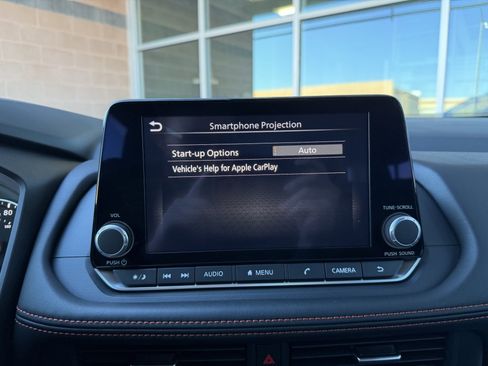 Used 2025 Nissan Rogue SV image 24