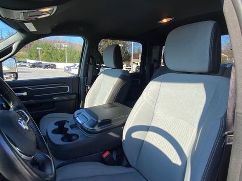 Used 2024 RAM 3500 Big Horn image 13