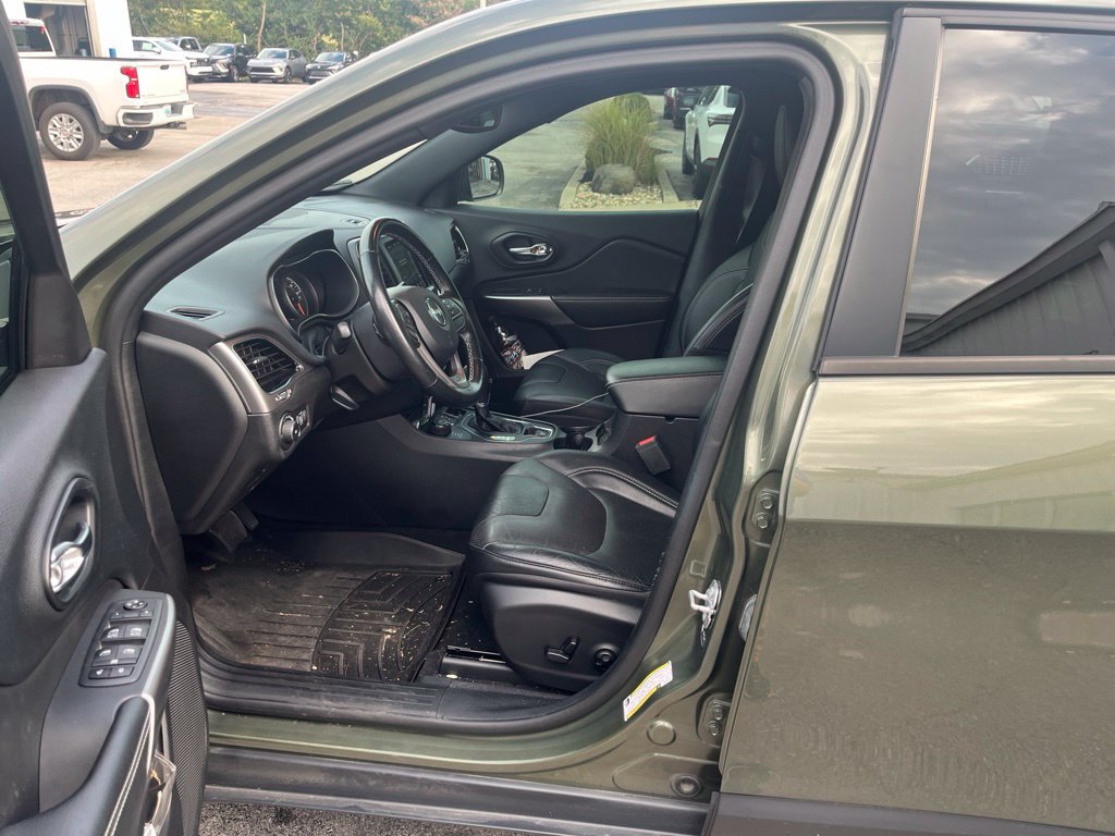 Used 2021 Jeep Cherokee Latitude Lux 80th Anniv w/ Quick Order Package 2YU 80th AWD/4WD image 6