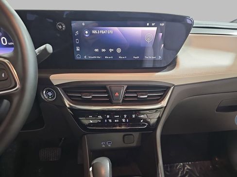 Certified 2024 Buick Encore GX Avenir w/ Avenir Convenience Package FWD image 25
