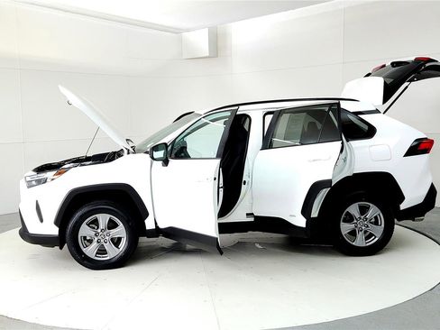 Certified 2024 Toyota RAV4 LE AWD/4WD image 10