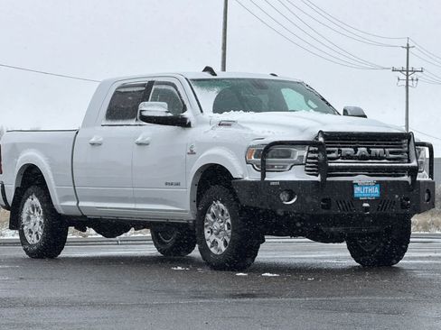 Used 2019 RAM 3500 Laramie image 9