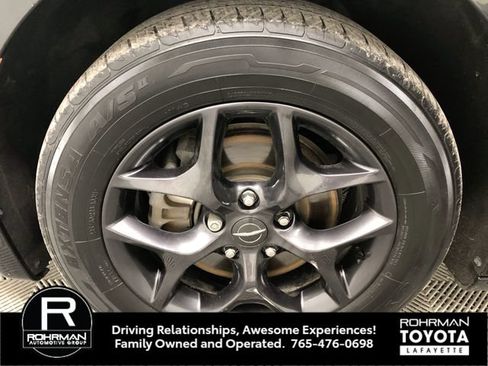 Used 2019 Chrysler Pacifica Touring-L w/ S Appearance Package FWD image 29