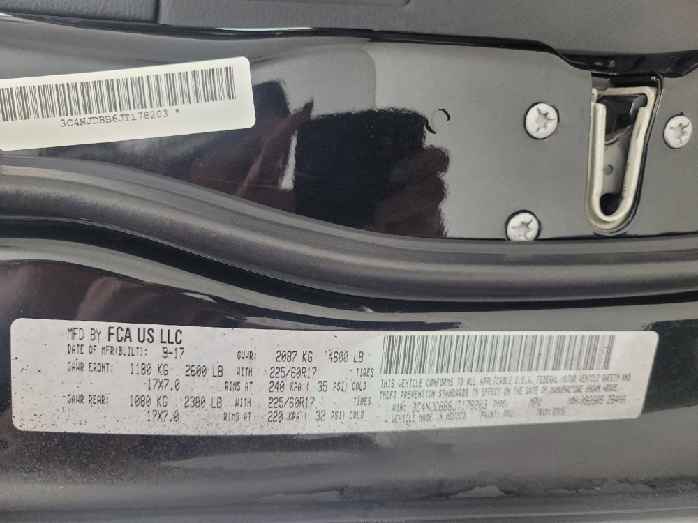 Used 2018 Jeep Compass Latitude AWD/4WD image 33