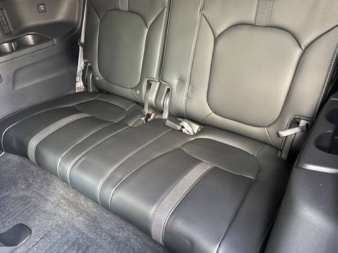 Certified 2024 Honda Pilot Touring image 19