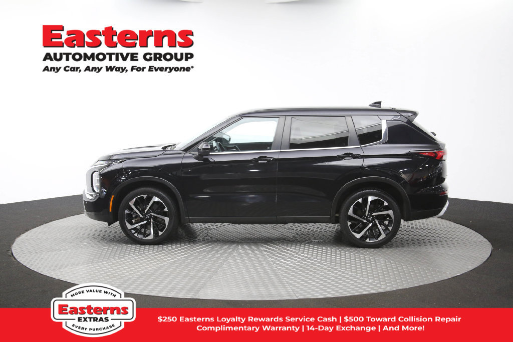 Used 2024 Mitsubishi Outlander SE FWD image 60