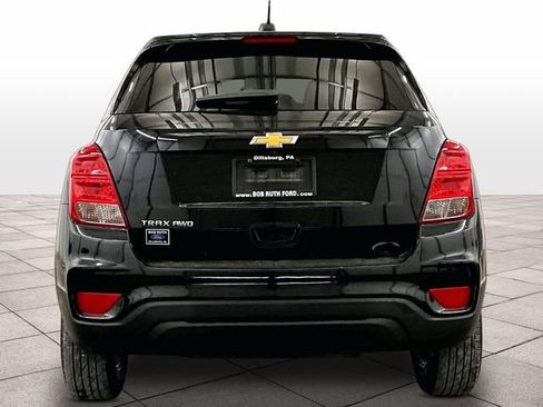 Used 2019 Chevrolet Trax LS w/ Tint and Cruise Package AWD/4WD image 5