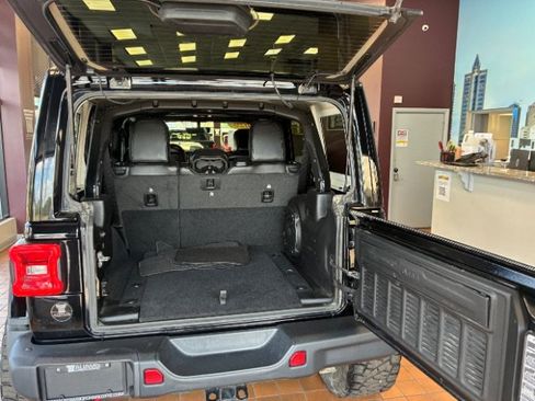 Used 2020 Jeep Wrangler Unlimited Rubicon AWD/4WD image 13