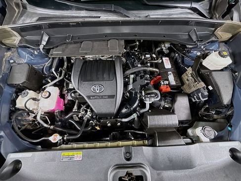 Certified 2024 Toyota Grand Highlander Limited AWD/4WD image 31