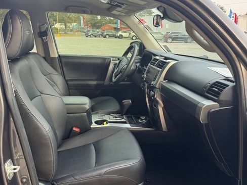 Used 2023 Toyota 4Runner TRD Sport w/ Technology Package AWD/4WD image 9