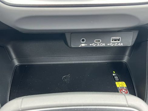 New 2026 Subaru Crosstrek 2.5i Limited w/ Crosstrek Mirror Package AWD/4WD image 17