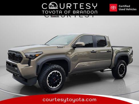 Certified 2025 Toyota Tacoma TRD Off-Road image 1