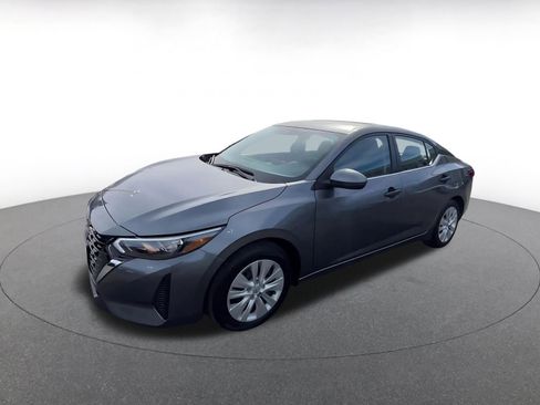 Used 2025 Nissan Sentra S image 8