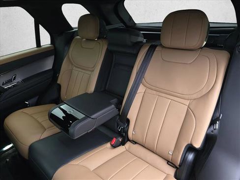 New 2026 Land Rover Range Rover Sport Dynamic SE image 14