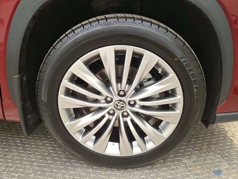 Used 2022 Toyota Highlander Platinum image 27