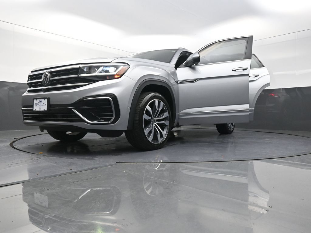 Used 2023 Volkswagen Atlas Cross Sport SEL Premium R-Line AWD/4WD image 31