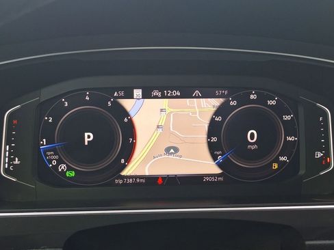 Used 2022 Volkswagen Tiguan SEL R-Line image 17