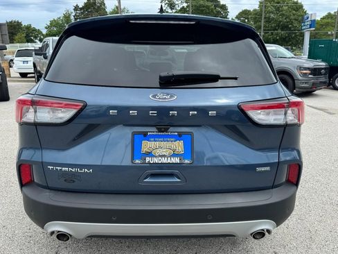 Used 2020 Ford Escape Titanium FWD image 4
