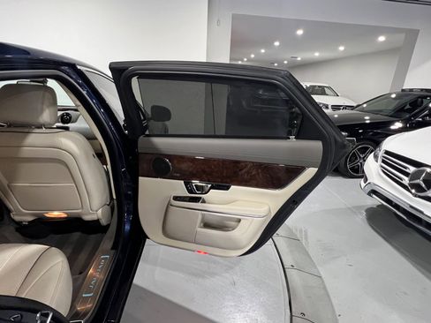 Used 2015 Jaguar XJ L Portfolio RWD image 38