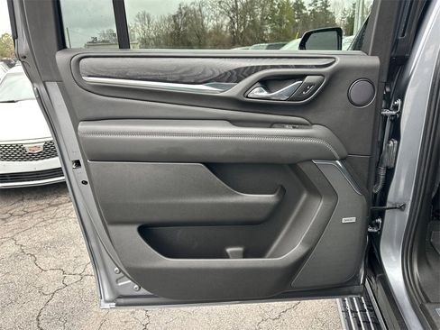 Used 2022 GMC Yukon XL Denali w/ Denali Ultimate Package image 22