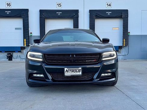 Used 2017 Dodge Charger R/T RWD image 23