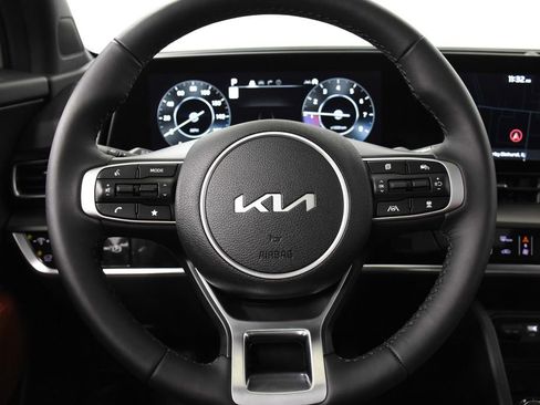 Certified 2024 Kia Sportage SX image 12