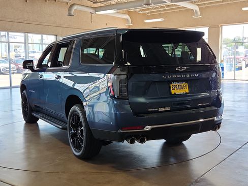 New 2026 Chevrolet Suburban Premier AWD/4WD image 3