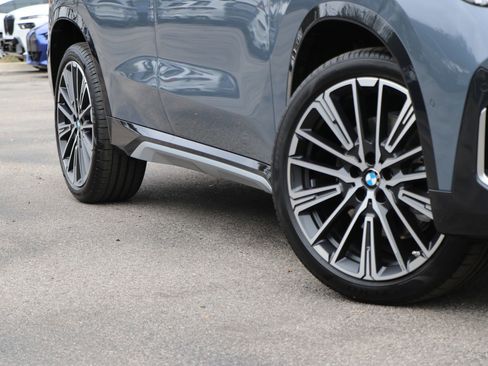 Certified 2025 BMW X1 xDrive28i w/ Technology Package image 3