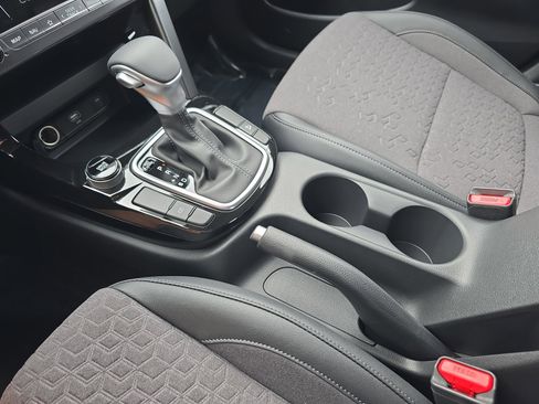 New 2026 Kia Seltos S image 25