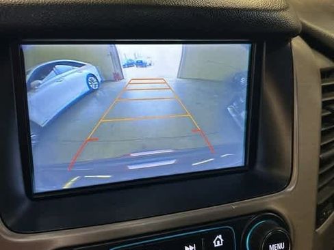 Used 2017 GMC Yukon Denali w/ Open Road Package image 10