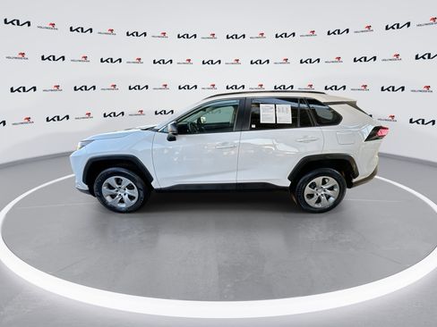 Used 2020 Toyota RAV4 LE image 5