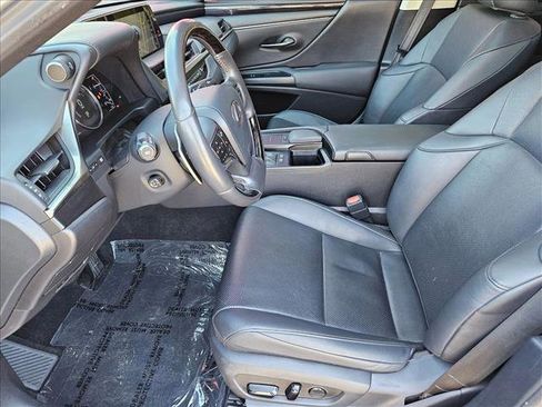 Used 2020 Lexus ES 300h w/ Premium Package FWD image 11