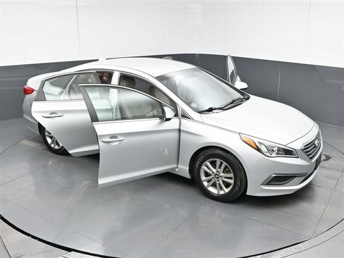 Used 2016 Hyundai Sonata SE image 36