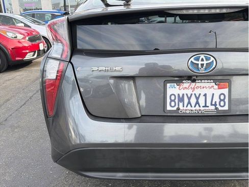 Used 2016 Toyota Prius Two FWD image 22