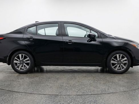 Used 2025 Nissan Versa SV image 11