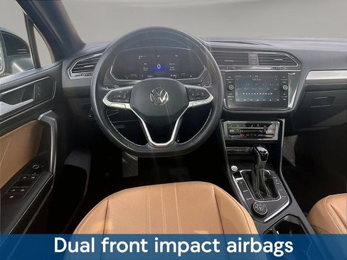 Used 2022 Volkswagen Tiguan SE AWD/4WD image 11