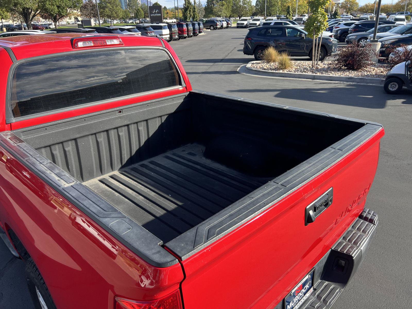 Used 2014 Toyota Tundra SR5 w/ SR5 Upgrade Package AWD/4WD image 9